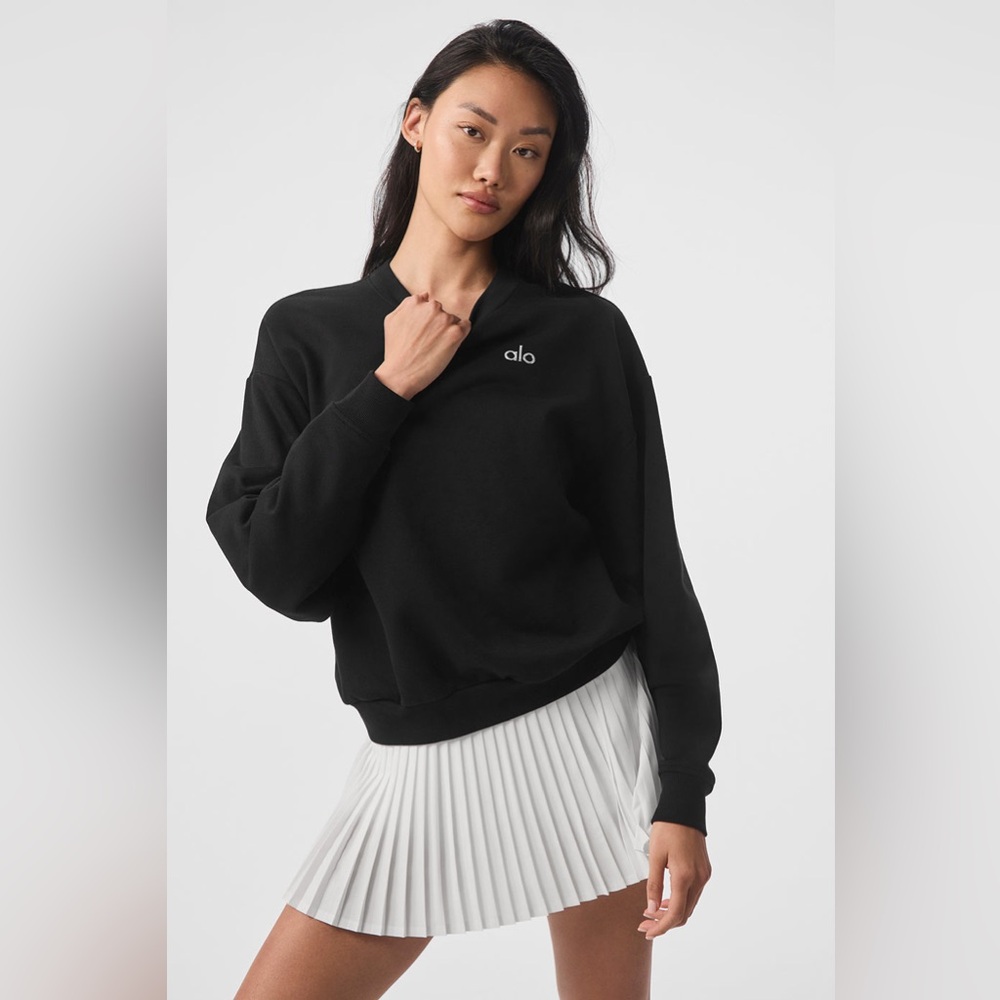 ALO Yoga Black Crew Neck Sweat Shirt